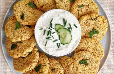 Burger di ceci con salsa tzatziki