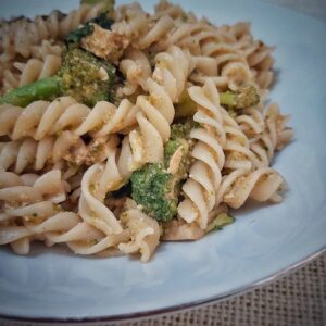 pasta con crema di tofu e broccoli