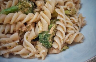 pasta con crema di tofu e broccoli